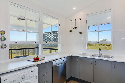 Cloud Hill - Darwin Holiday 12