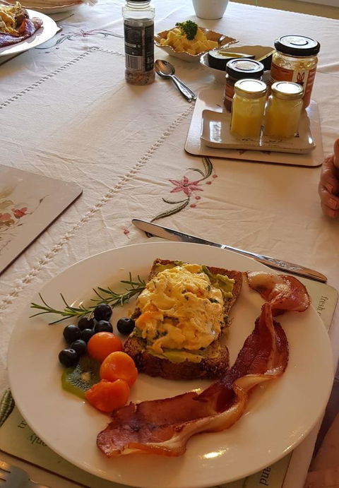 Manitzky Magic -B&B Home With Heart - Darwin Holiday 12