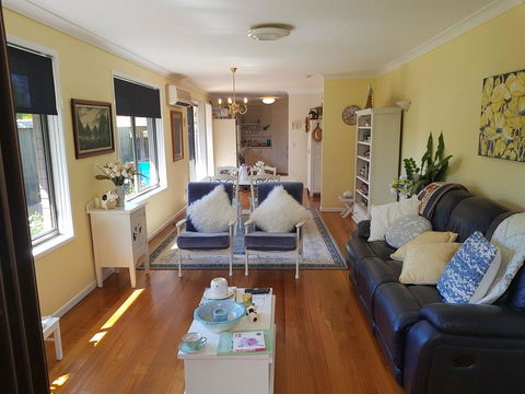 Manitzky Magic -B&B Home With Heart - Darwin Holiday 10
