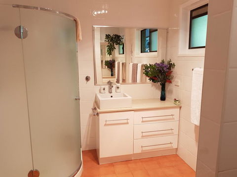 Manitzky Magic -B&B Home With Heart - Darwin Holiday 7