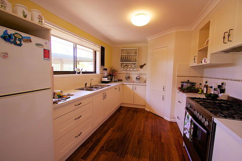 Manitzky Magic -B&B Home With Heart - Darwin Holiday 18