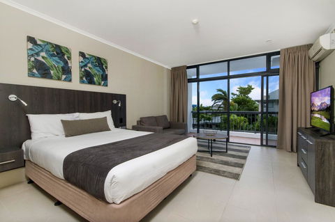 Sunshine Tower Hotel - Darwin Holiday 1