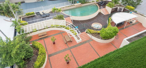 Sunshine Tower Hotel - Darwin Holiday 22