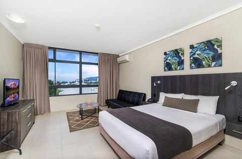 Sunshine Tower Hotel - Darwin Holiday 5