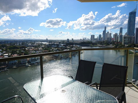 Surfers Hawaiian Holiday Apartments - Darwin Holiday 13