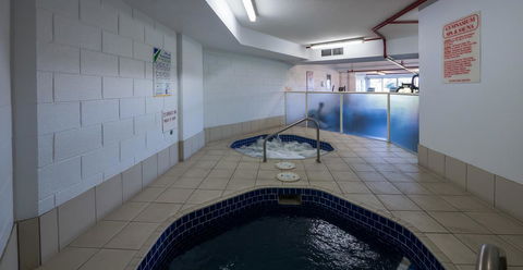 Surfers Hawaiian Holiday Apartments - Darwin Holiday 20