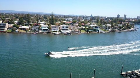 Surfers Hawaiian Holiday Apartments - Darwin Holiday 14