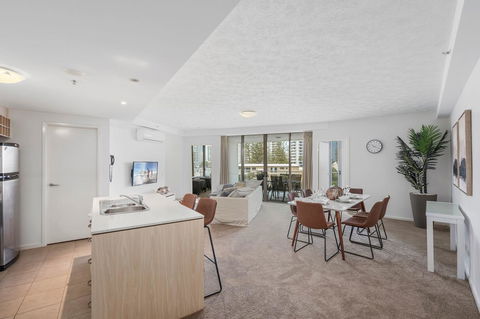 Wings Resort, Apartments And 2 Story Penthouses - We Accommodate - Darwin Holiday 10