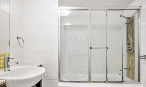 Wings Resort, Apartments And 2 Story Penthouses - We Accommodate - Darwin Holiday 5