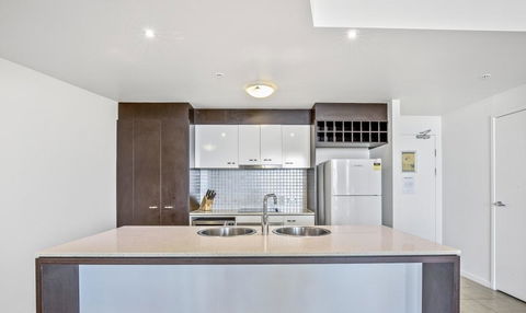 Wings Resort, Apartments And 2 Story Penthouses - We Accommodate - Darwin Holiday 4