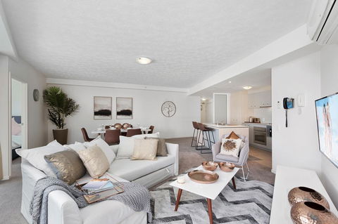 Wings Resort, Apartments And 2 Story Penthouses - We Accommodate - Darwin Holiday 11