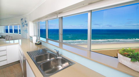 Narrowneck Court Holiday Apartments - Darwin Holiday 5