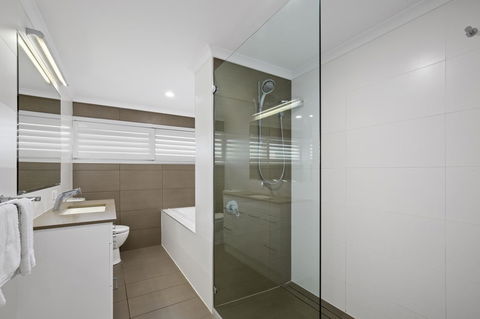 Narrowneck Court Holiday Apartments - Darwin Holiday 19
