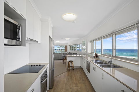 Narrowneck Court Holiday Apartments - Darwin Holiday 24