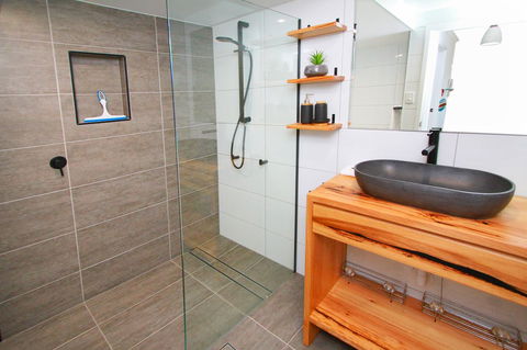 Narrowneck Court Holiday Apartments - Darwin Holiday 29