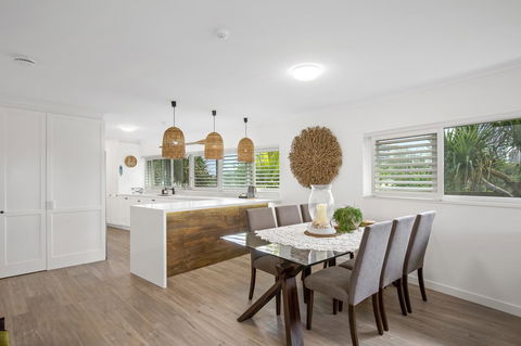Narrowneck Court Holiday Apartments - Darwin Holiday 7
