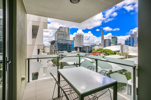 Vine Apartments South Brisbane - Darwin Holiday 3