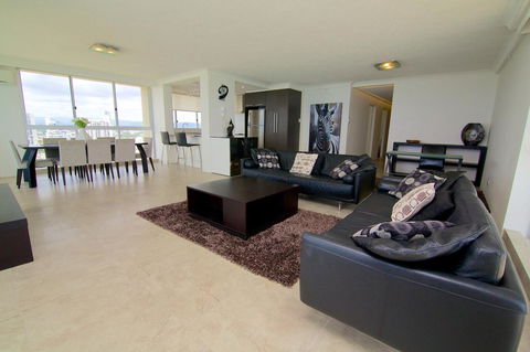 Hi Surf Beachfront Resort Apartments - Darwin Holiday 1