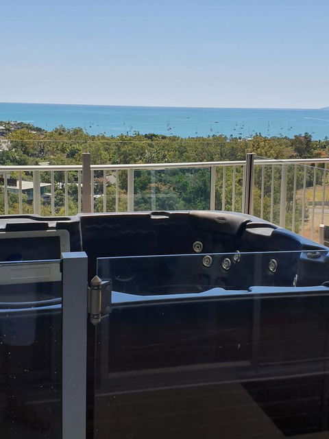 Azure Sea Whitsunday Resort - Darwin Holiday 20