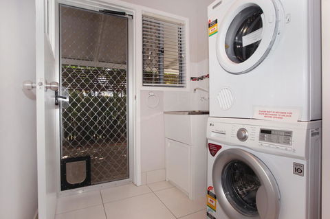 6 Botany Court Marcoola Beach - Pet Friendly 500 Bond - Darwin Holiday 4