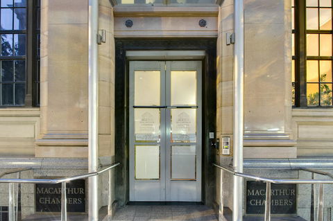 MacArthur Chambers - Darwin Holiday 7