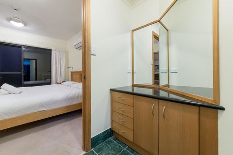 Paradise Penthouse At Waves - Airlie Beach - Darwin Holiday 23
