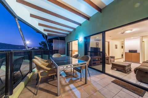 Paradise Penthouse At Waves - Airlie Beach - Darwin Holiday 27