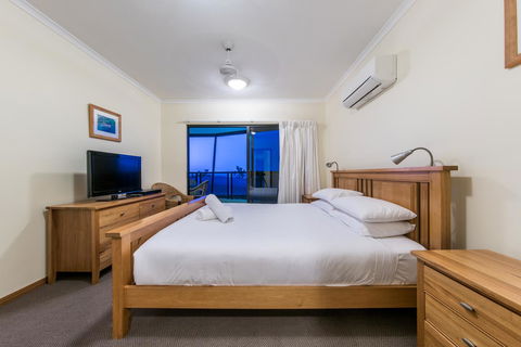 Paradise Penthouse At Waves - Airlie Beach - Darwin Holiday 15