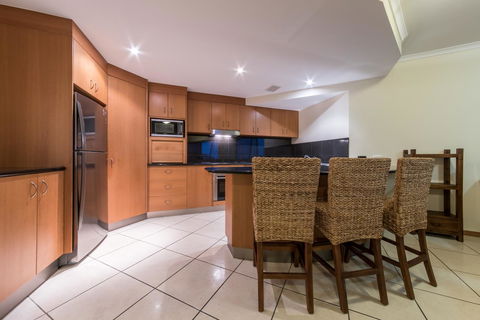 Paradise Penthouse At Waves - Airlie Beach - Darwin Holiday 6