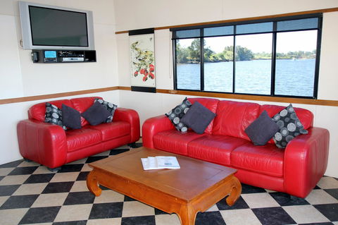 Coomera Houseboats - Darwin Holiday 17