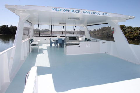 Coomera Houseboats - Darwin Holiday 13