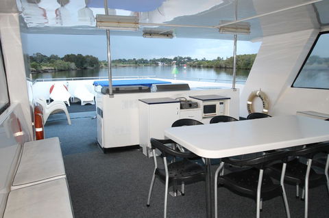 Coomera Houseboats - Darwin Holiday 26