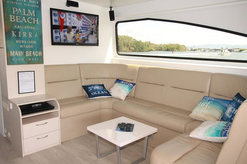 Coomera Houseboats - Darwin Holiday 11