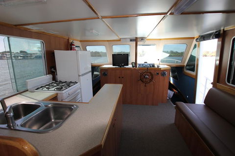 Coomera Houseboats - Darwin Holiday 1