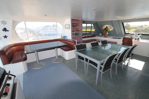 Coomera Houseboats - Darwin Holiday 19