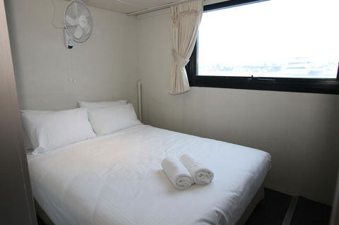 Coomera Houseboats - Darwin Holiday 22