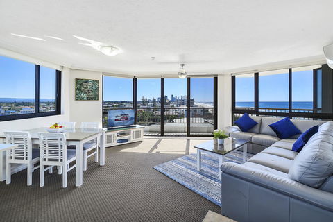 Spindrift On The Beach - Absolute Beachfront - Darwin Holiday 3