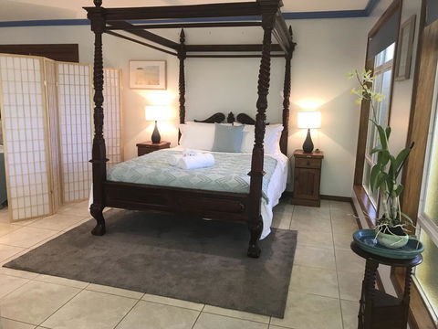 Taj On Byrnes - Private Luxury Apartment Mareeba - Darwin Holiday 0