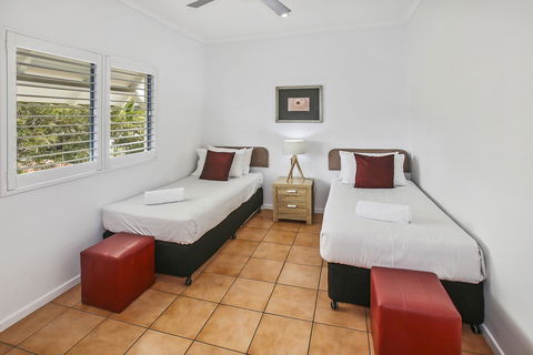 Rimini Holiday Apartments - Darwin Holiday 1