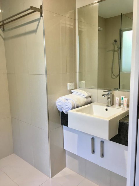 CHA Private Apts Diamond Beach - Darwin Holiday 13