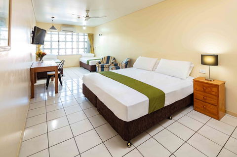 Hides Hotel - Darwin Holiday 13