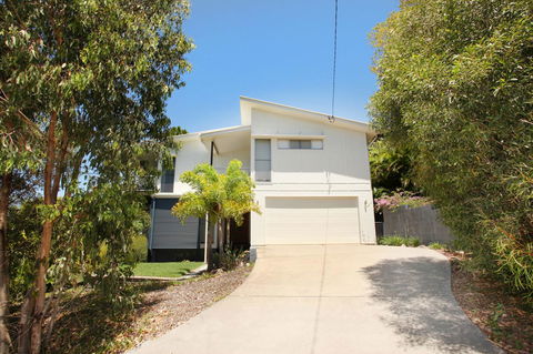 224 Centenary Heights Road Coolum Beach, 500 Dollar Bond, Linen Included - Darwin Holiday 0