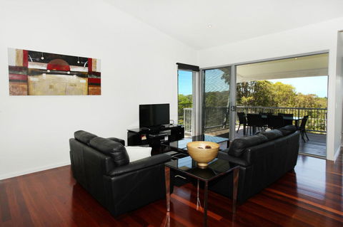 224 Centenary Heights Road Coolum Beach, 500 Dollar Bond, Linen Included - Darwin Holiday 5