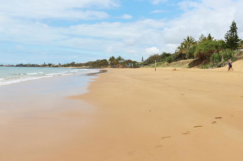 Dune On The Beach - Darwin Holiday 19