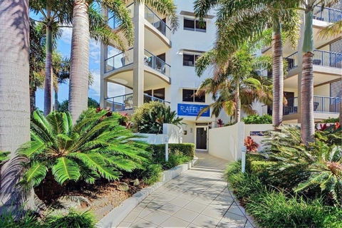 Raffles Mooloolaba - Darwin Holiday 0