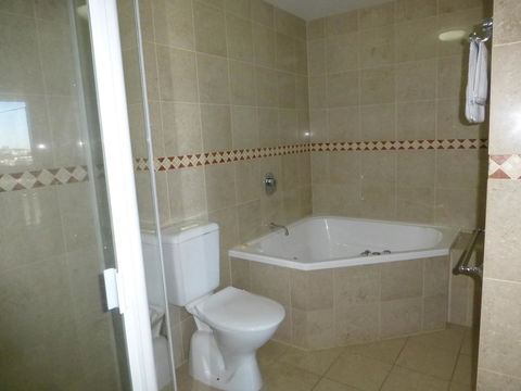 The Oasis Apartments - Darwin Holiday 19