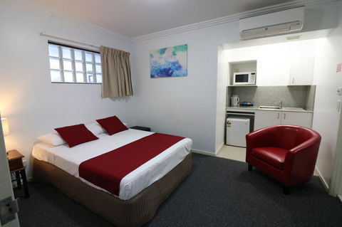 Kangaroo Point Central Hotel & Apartments - Darwin Holiday 30