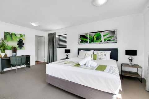 Kangaroo Point Central Hotel & Apartments - Darwin Holiday 8