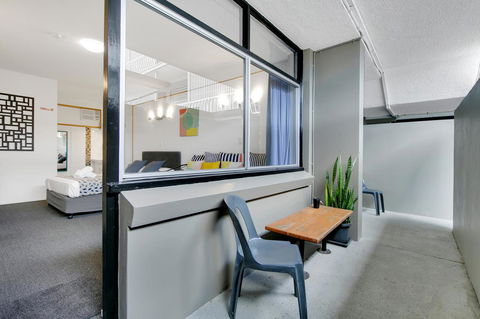 Kangaroo Point Central Hotel & Apartments - Darwin Holiday 15