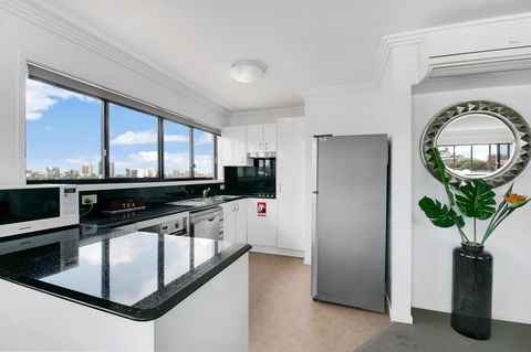 Kangaroo Point Central Hotel & Apartments - Darwin Holiday 9